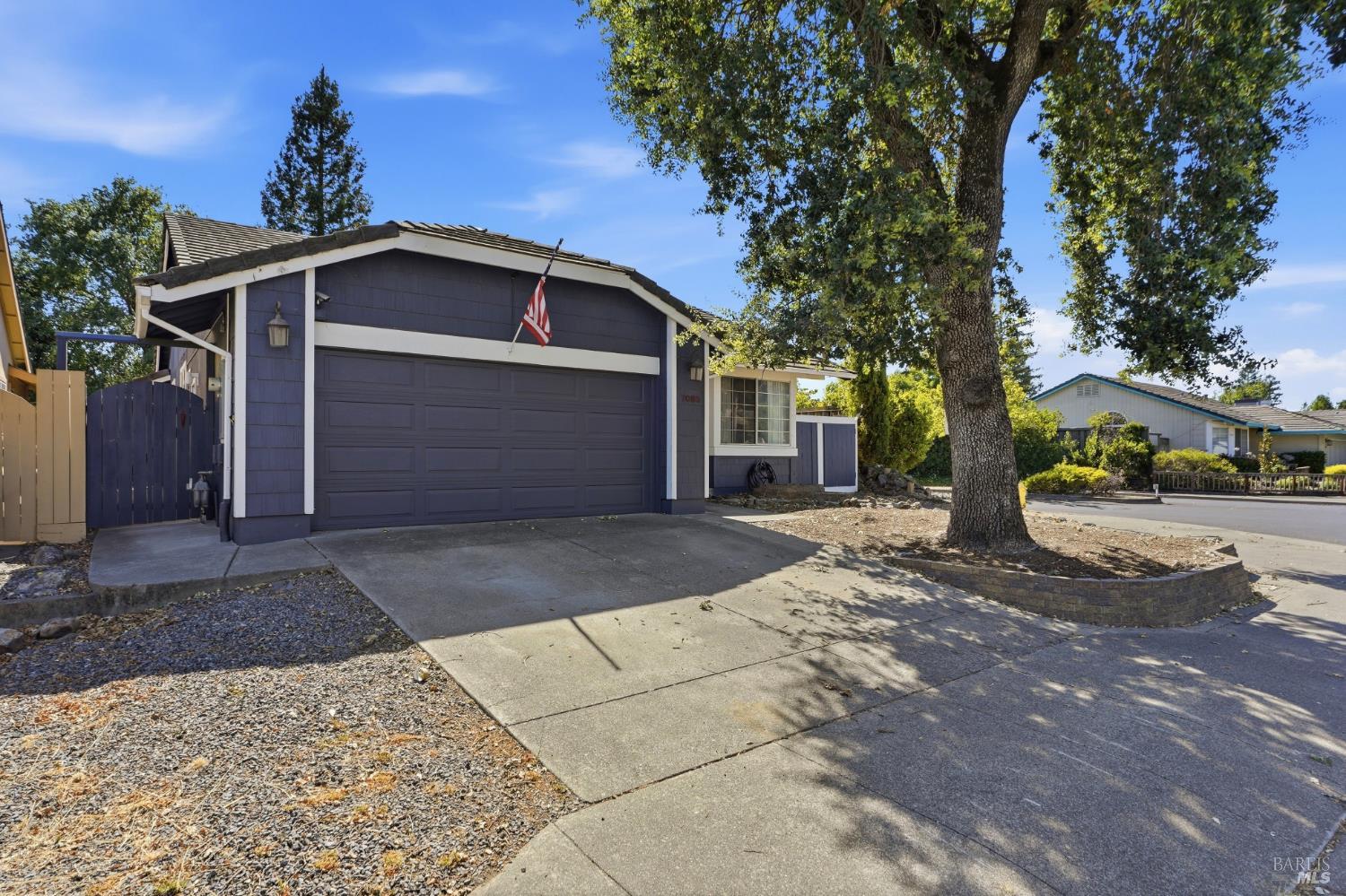 7095 Hastings Place — photo