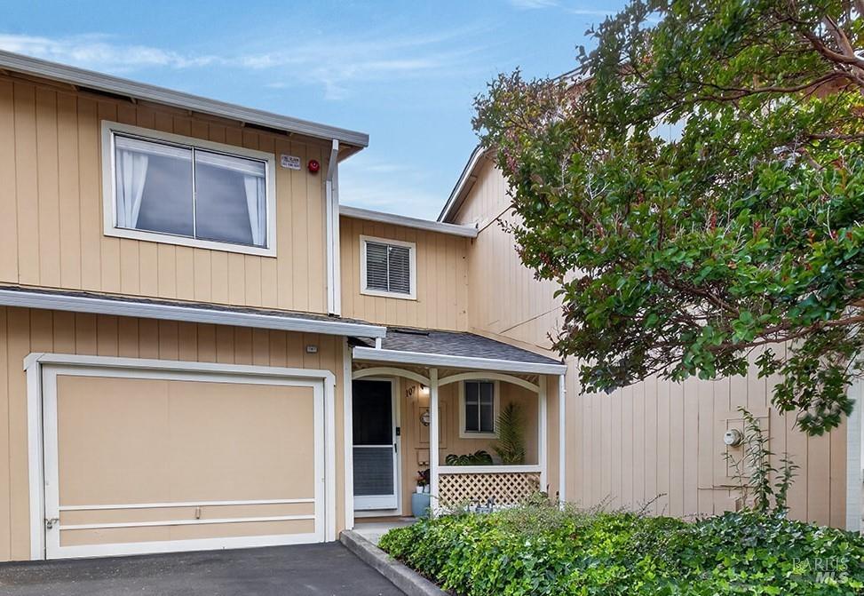 107 Acorn Drive — photo