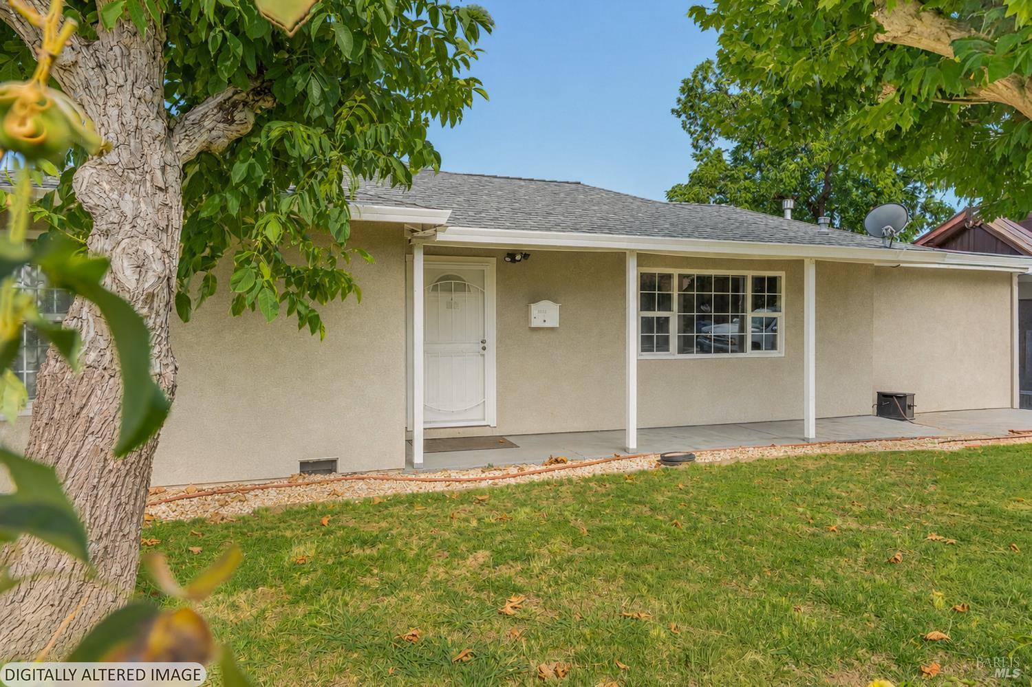 721 S Oak Street — photo