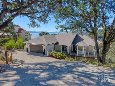 2560 Westlake Drive — photo