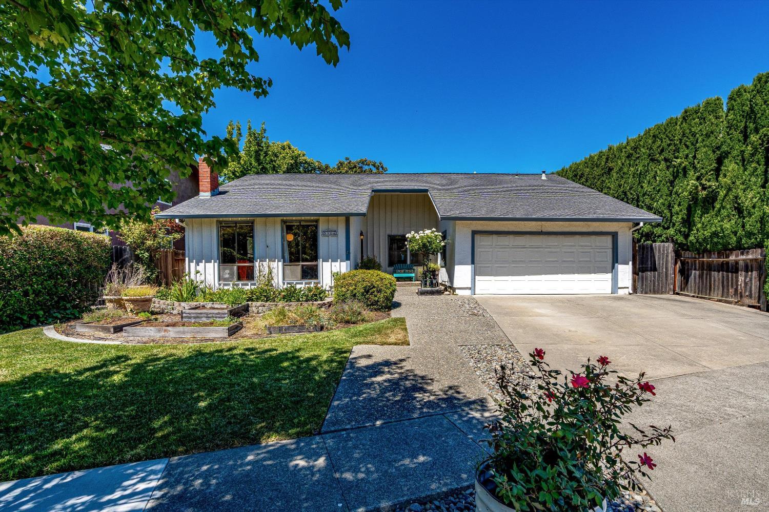 3402 Twin Oaks Drive — photo