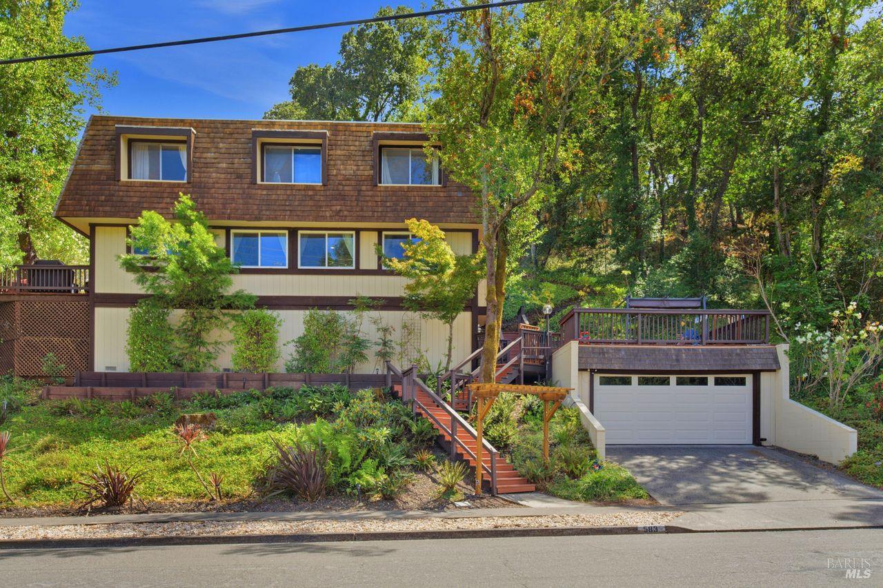 583 Fairway Drive — photo