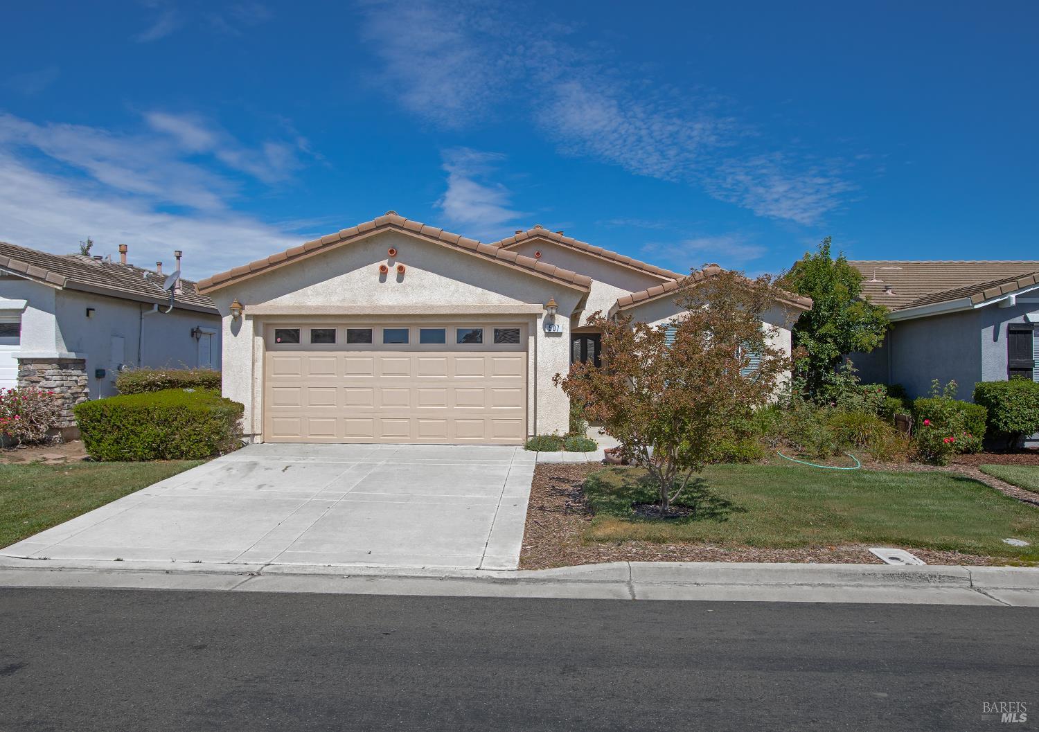507 Palisades Drive — photo