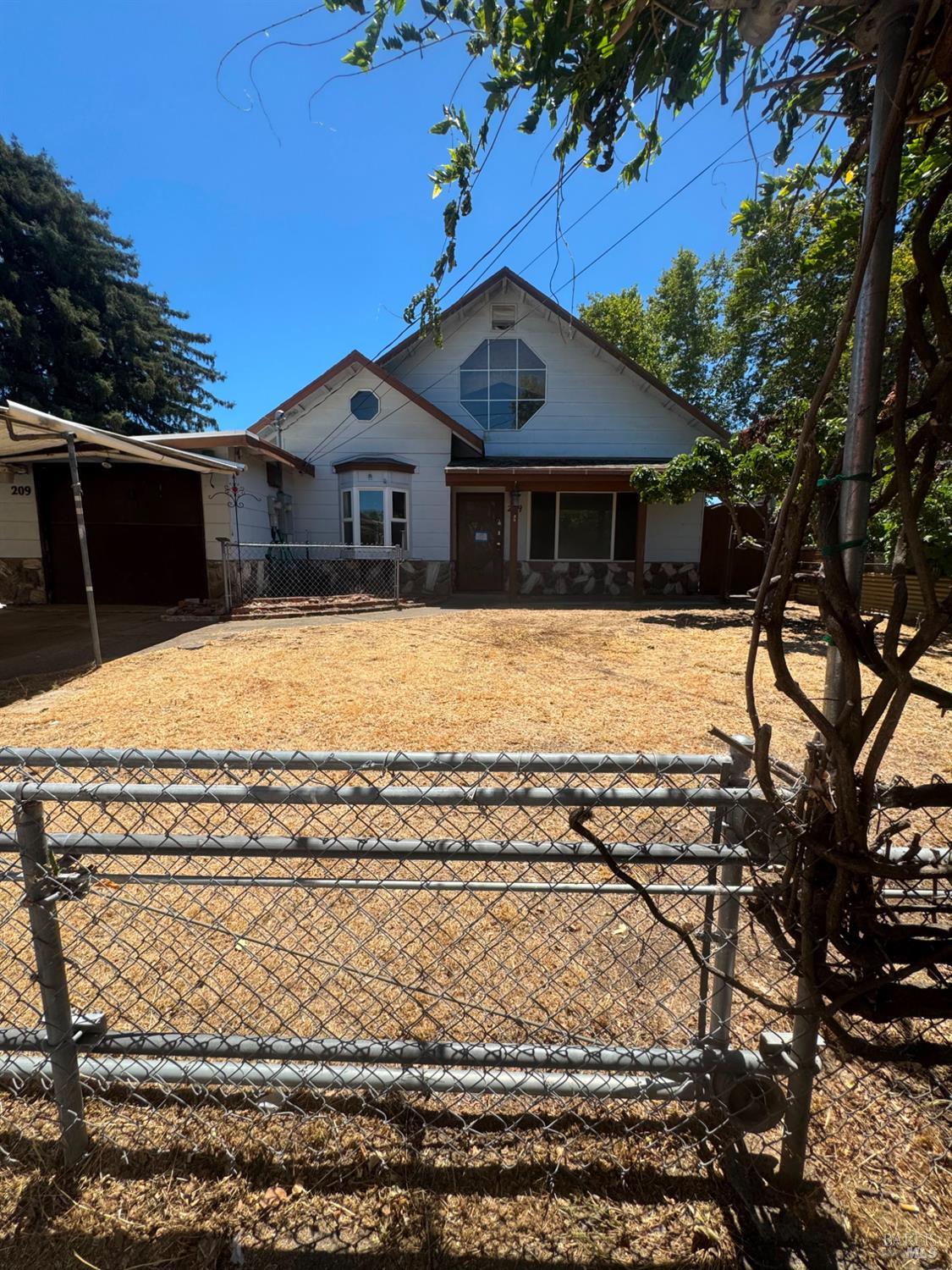 209 Irvington Drive — photo