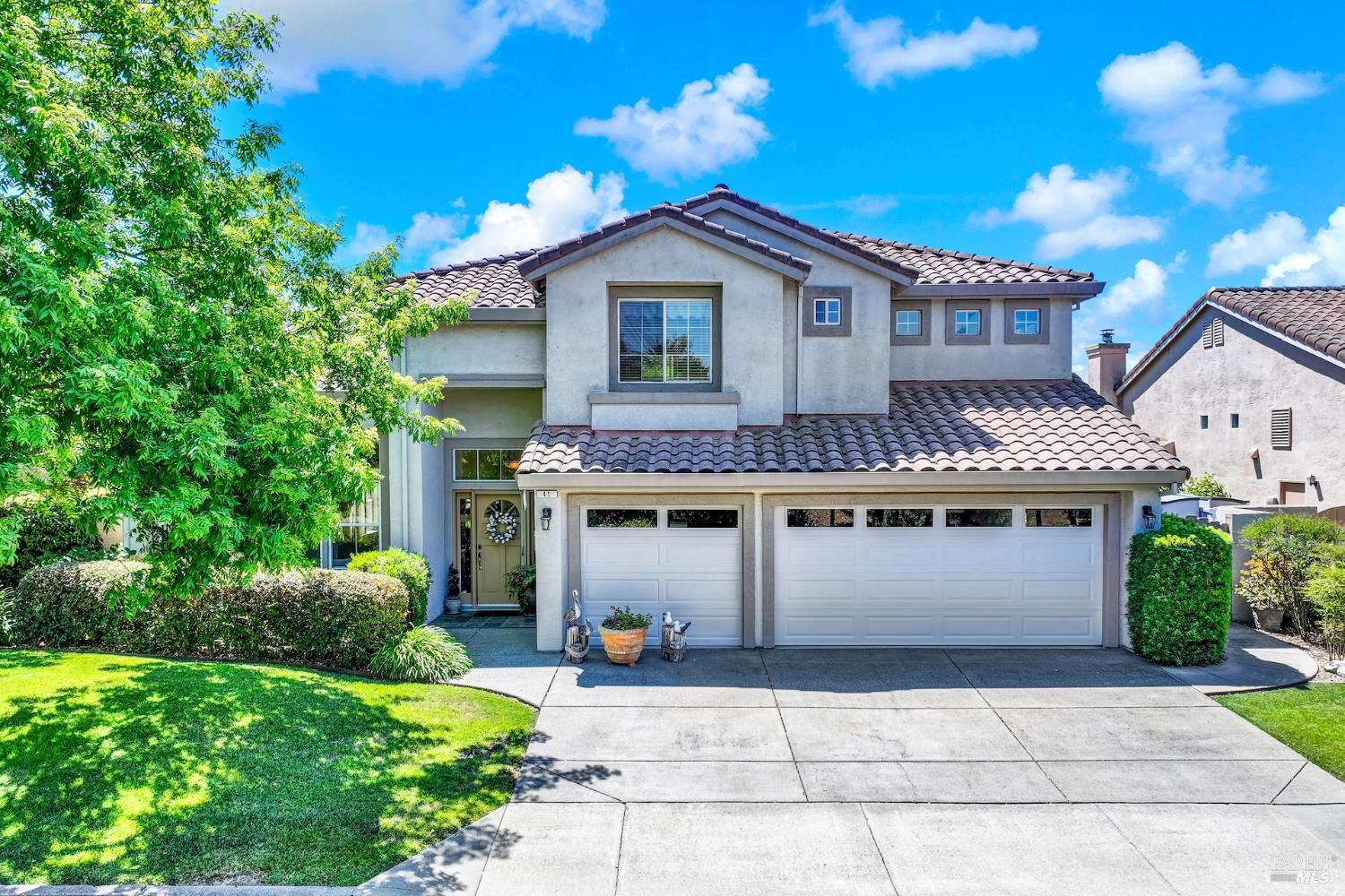 41 N Newport Drive — photo
