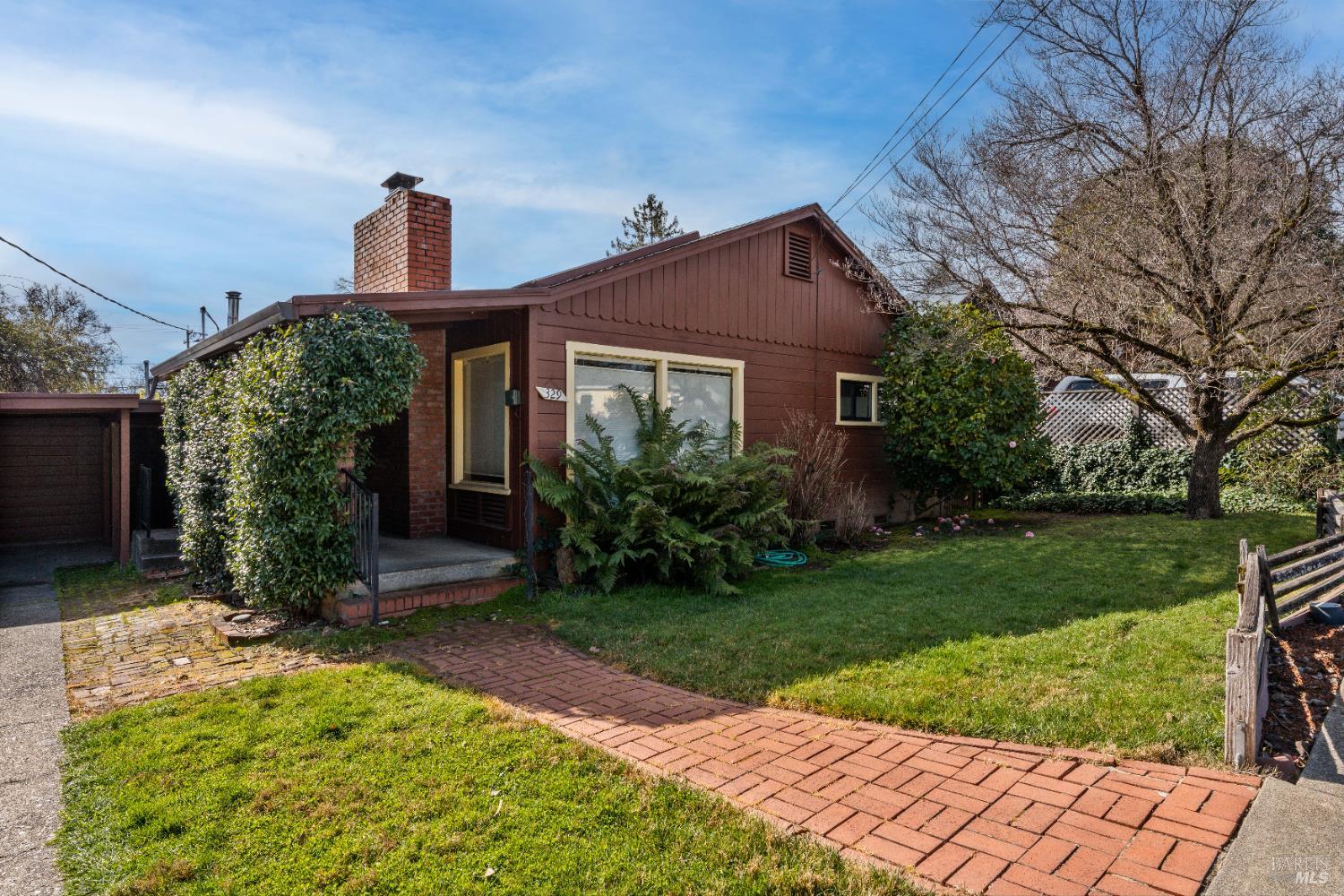 329 Jones Street — photo