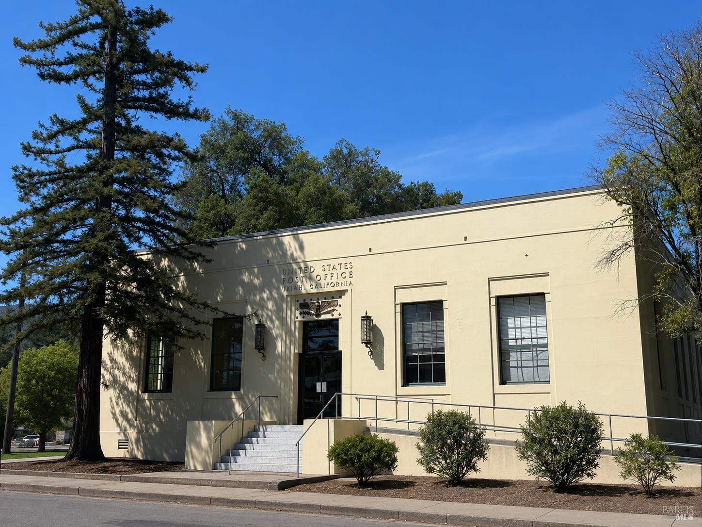 224 N Oak Street — photo