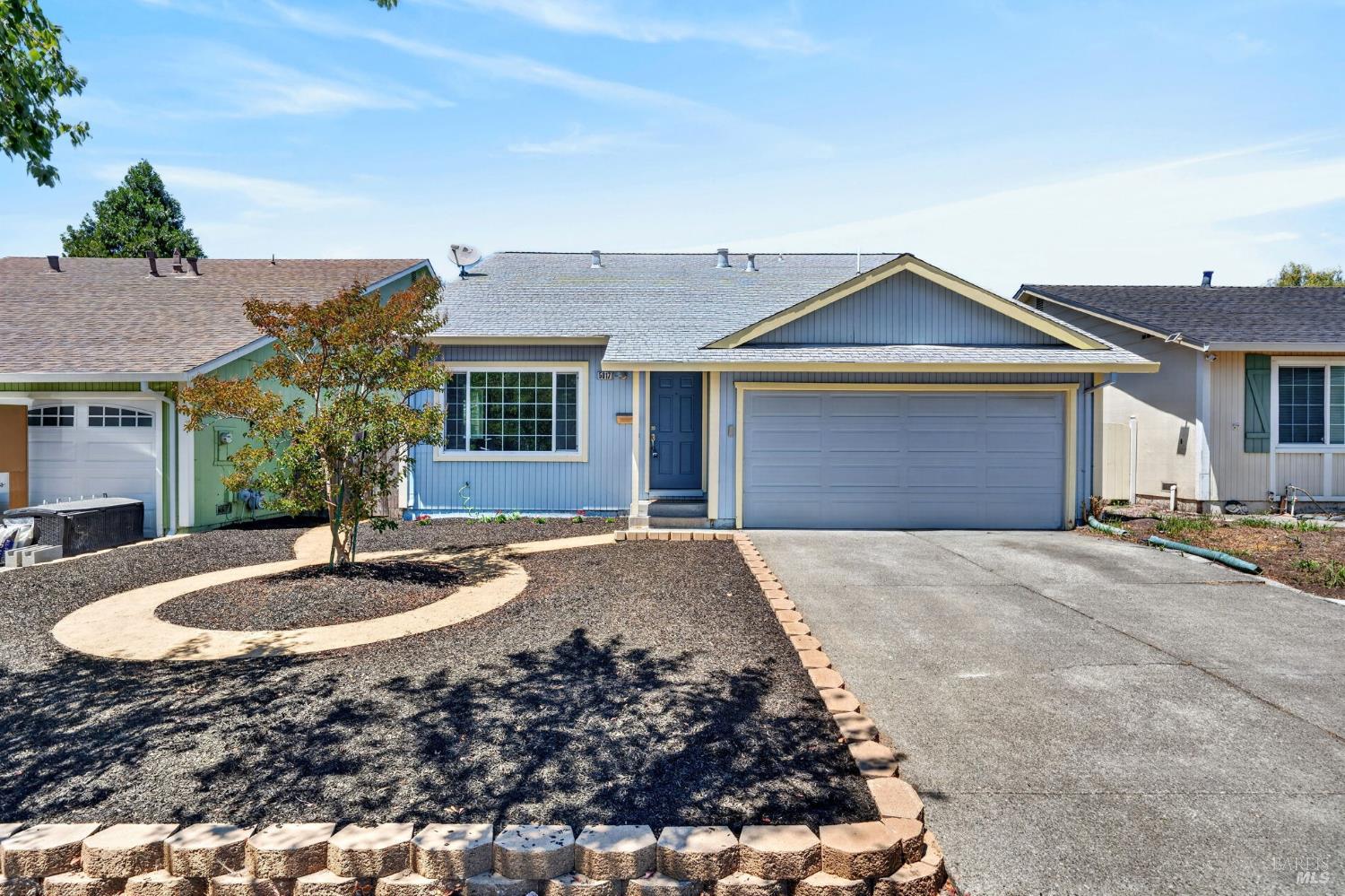 5017 Oak Park Way — photo