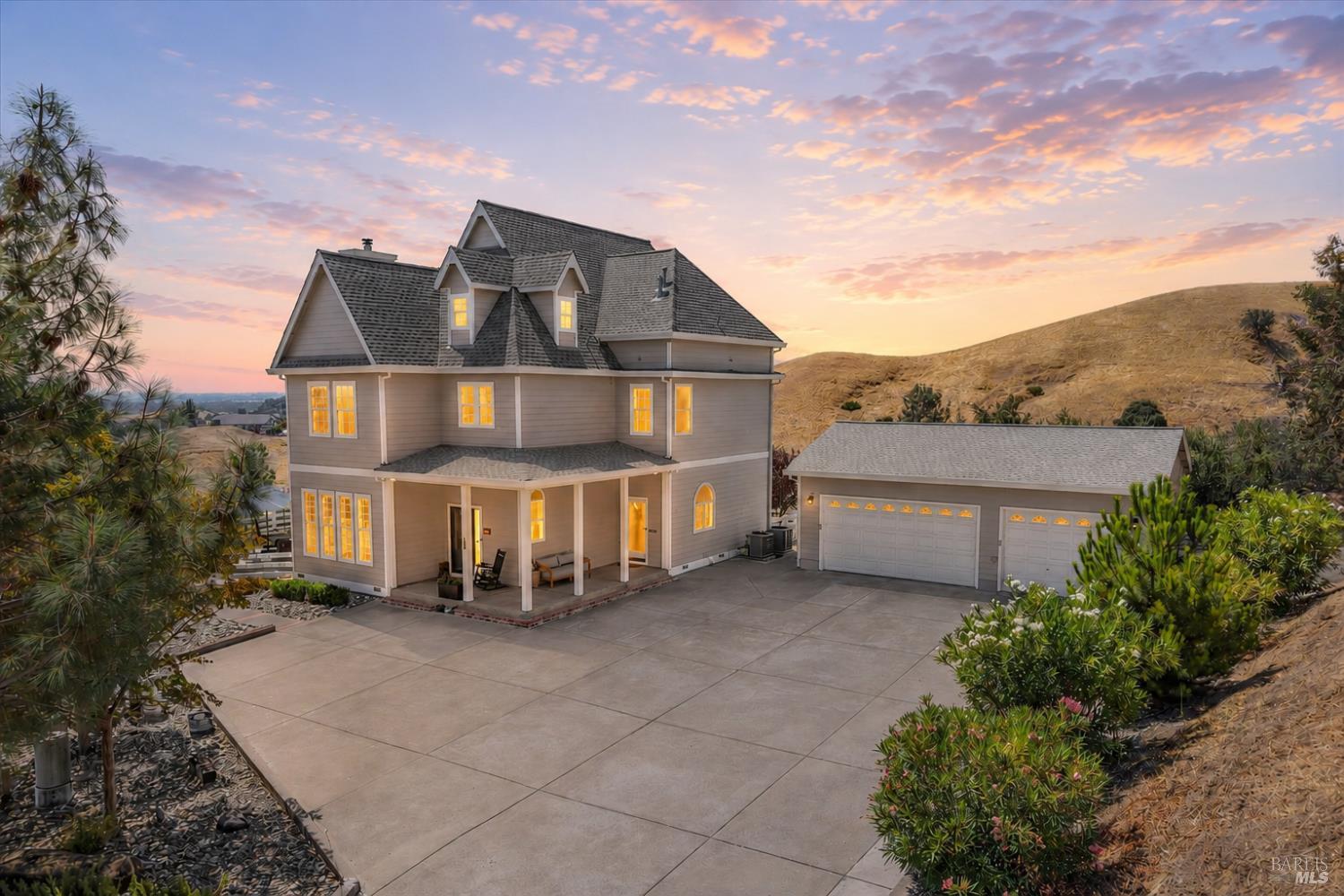 3928 Sierra Vista Drive — photo