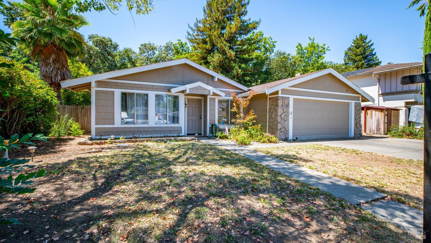 226 N Alamo Drive — photo