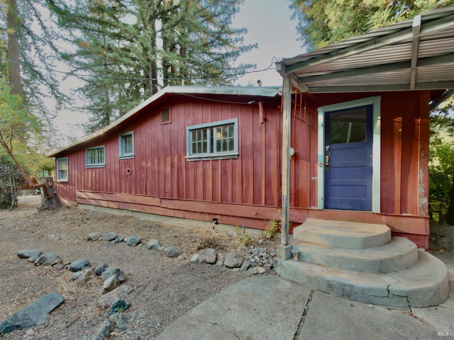 2001 Redwood Drive — photo