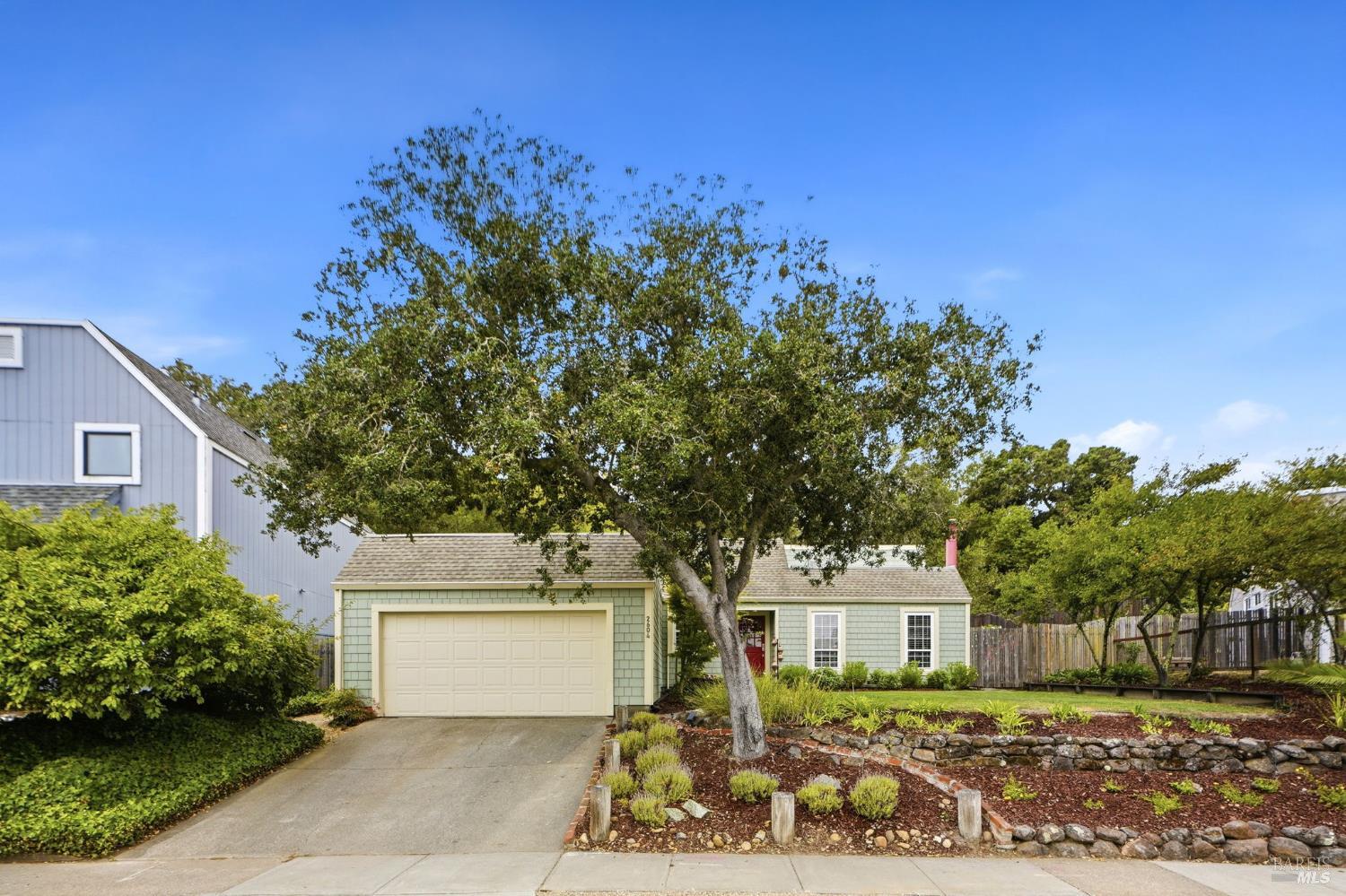 2604 Topaz Drive — photo