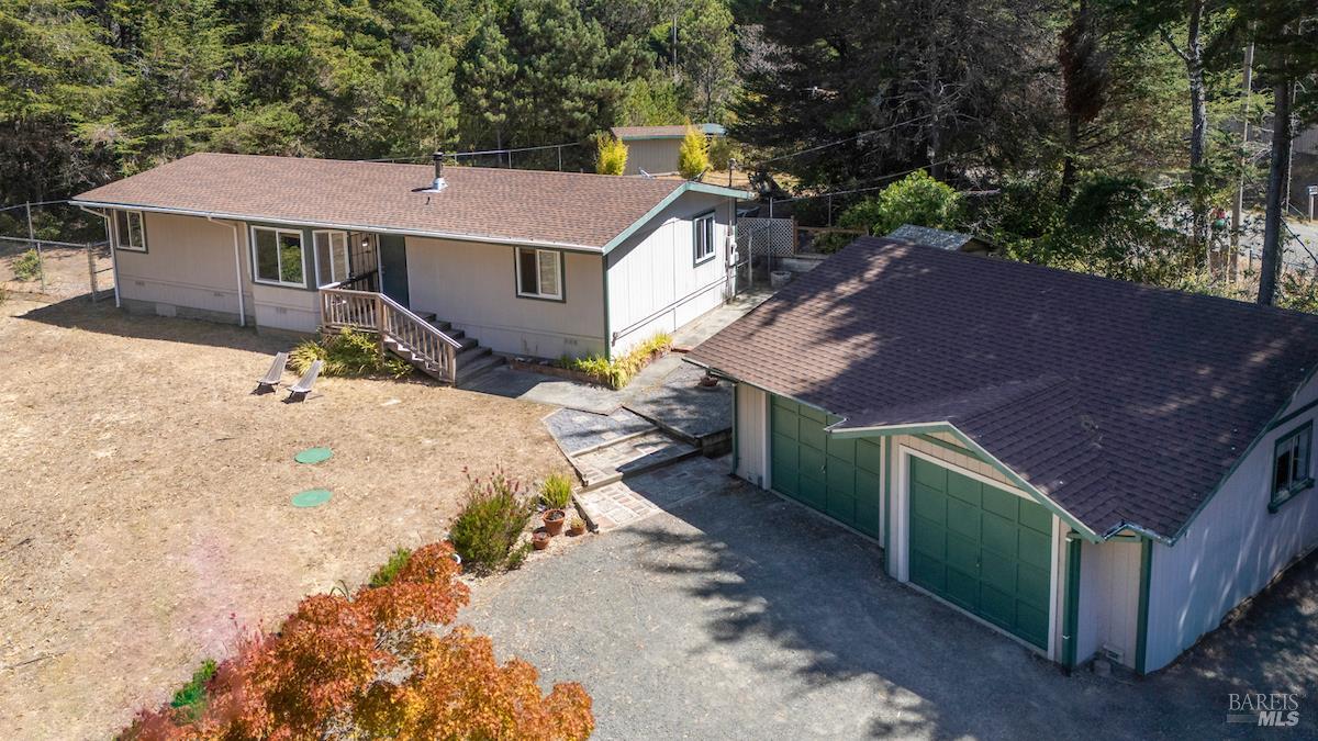 31290 Thomas Lane — photo