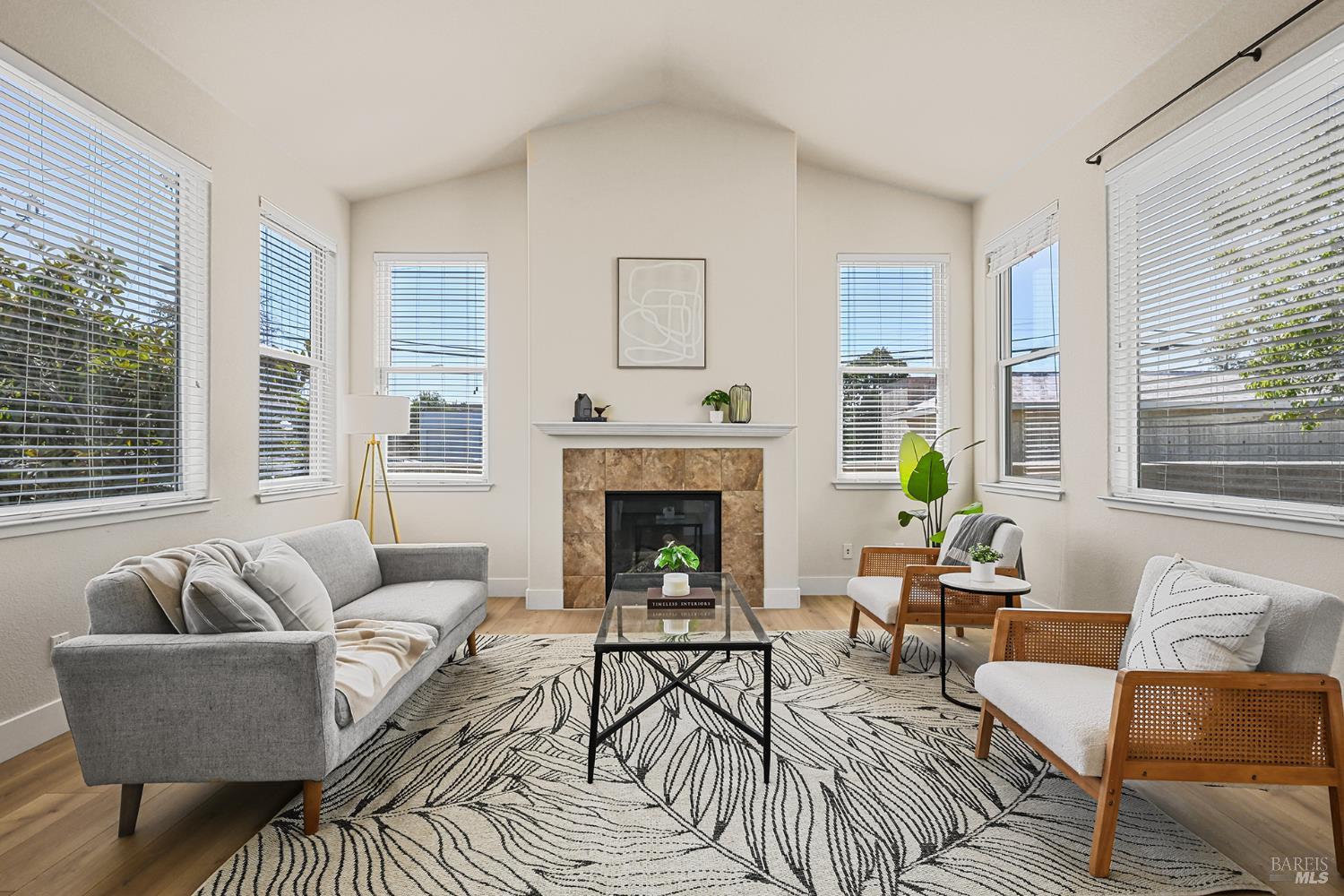 401 Lindberg Circle — photo