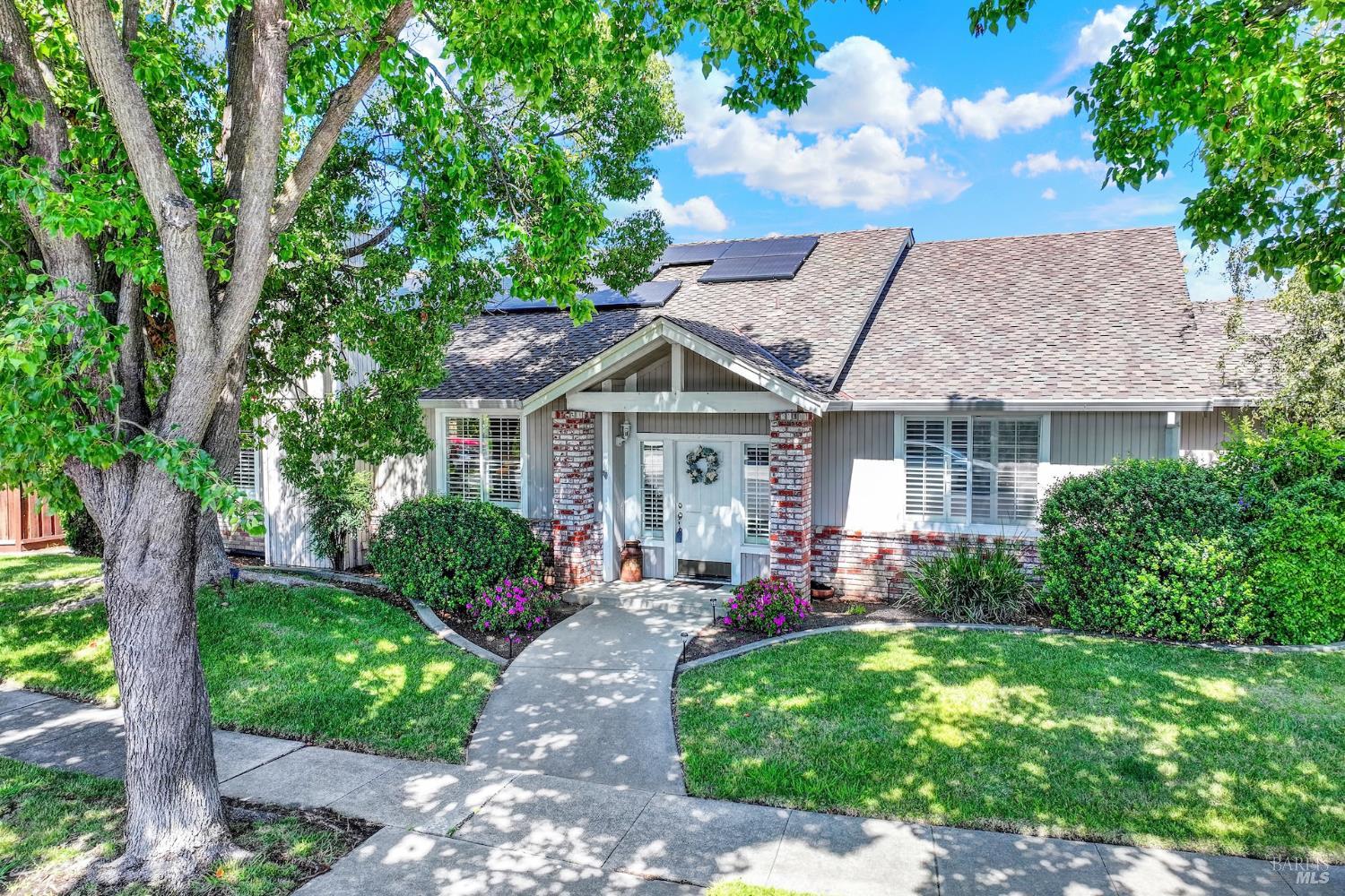 2138 Devonshire Drive — photo