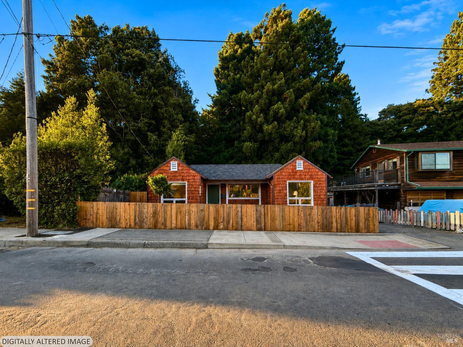 1021 Cedar Street — photo