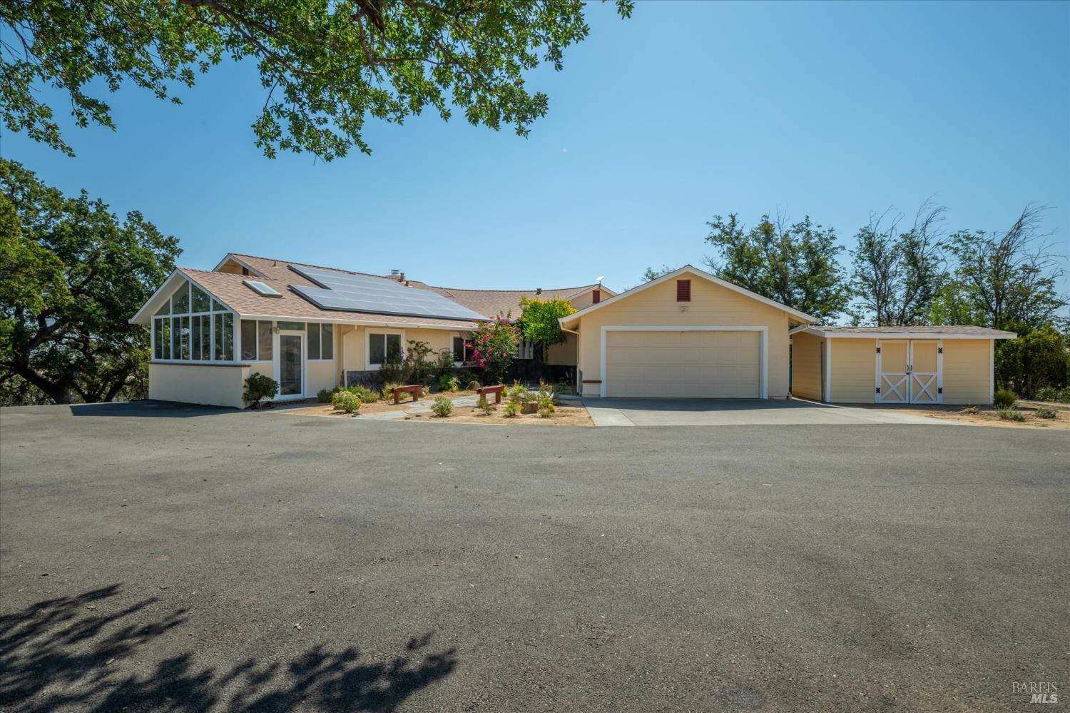 8725 Quail Canyon Road — photo