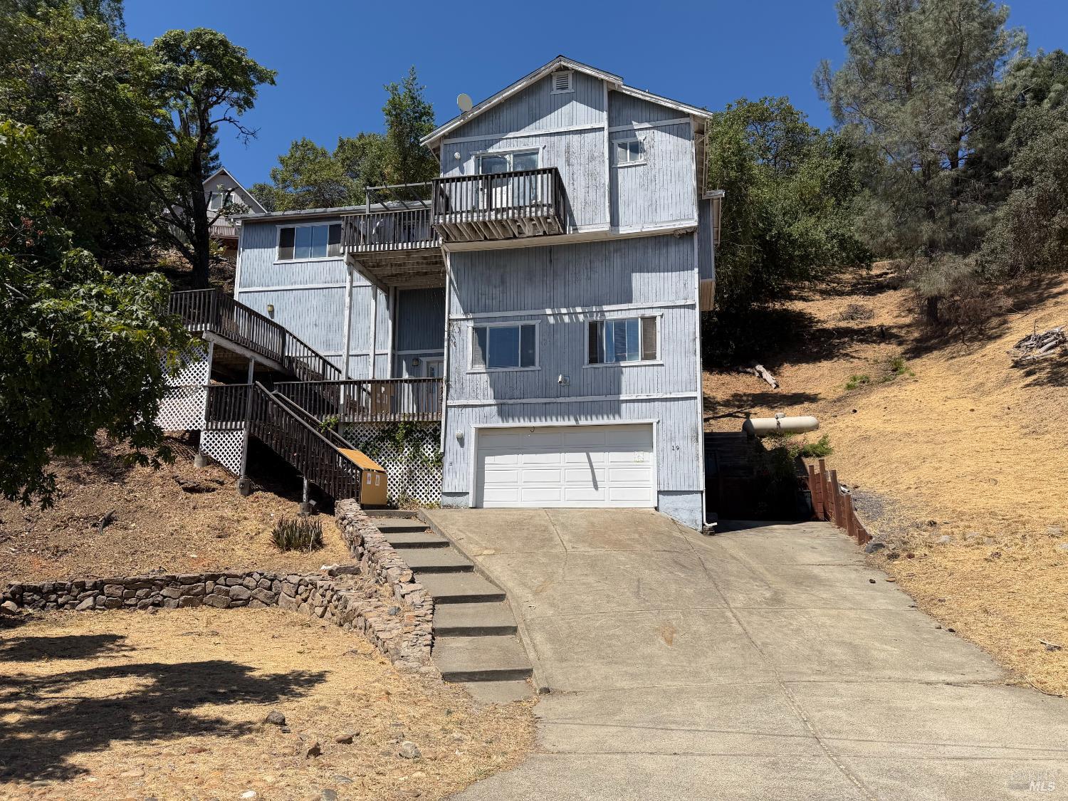 19 Columbine Court — photo