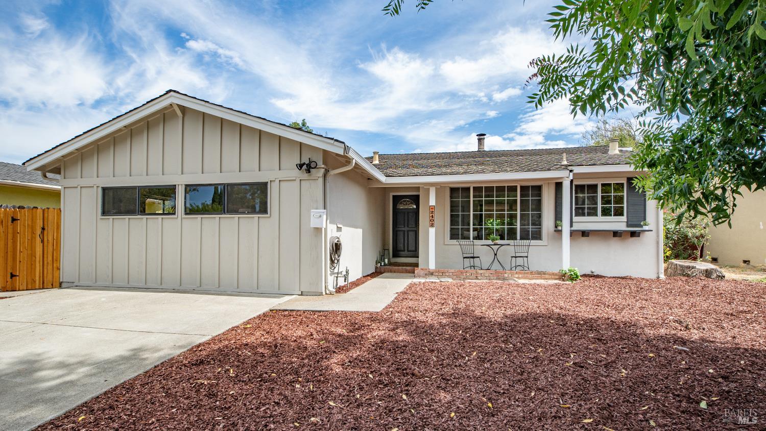 2402 Gulf Drive — photo