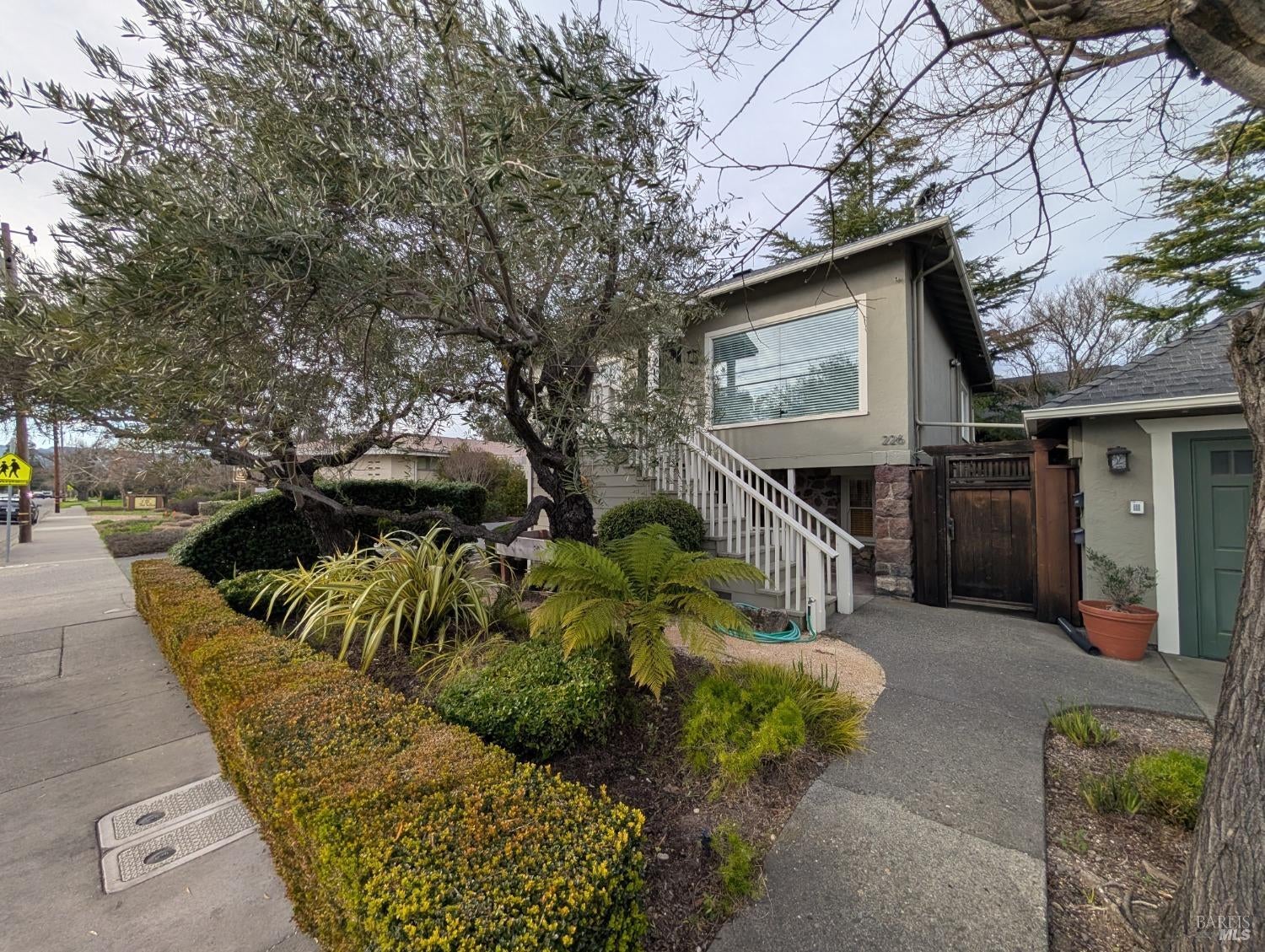 226 W Spain Street — photo