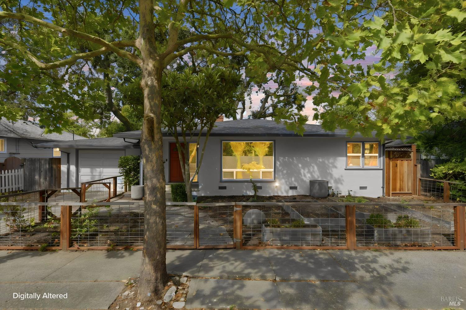 2257 Meyers Drive — photo