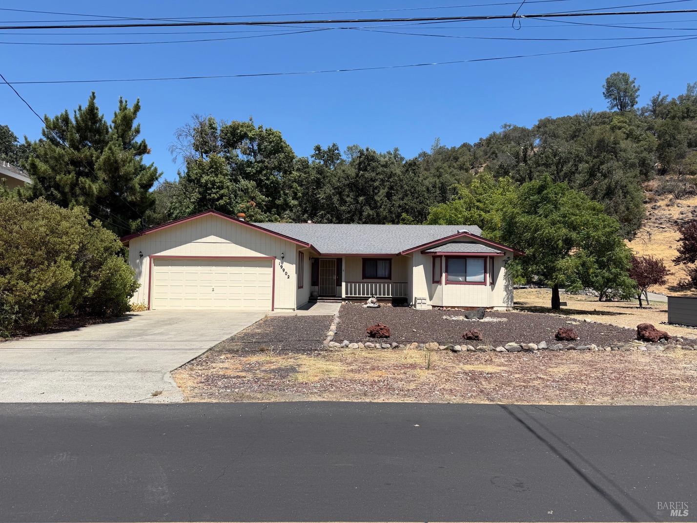 19902 Mountain Meadow N — photo