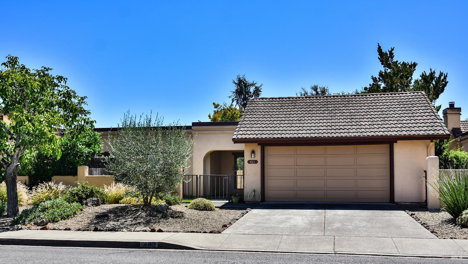 483 La Quinta Lane — photo
