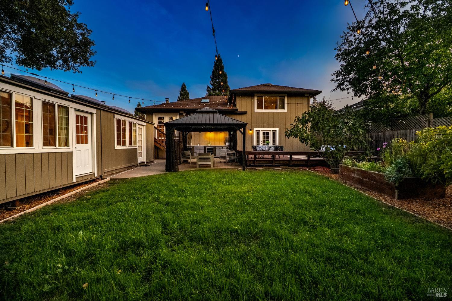 443 Harper Court — photo