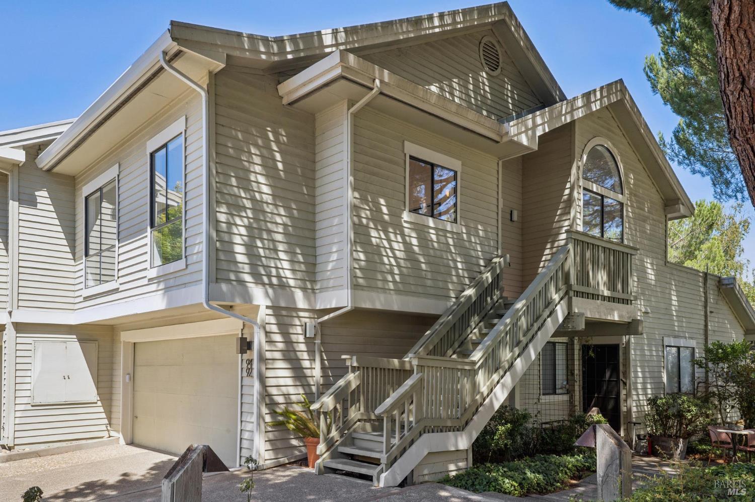 94 Eucalyptus Knoll Street #94 — photo