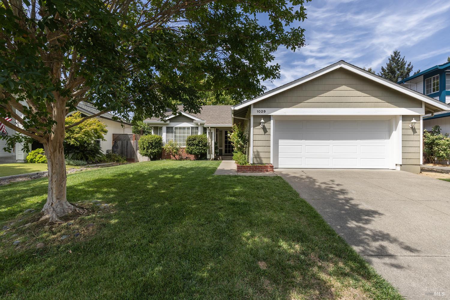 1029 Hampshire Lane — photo