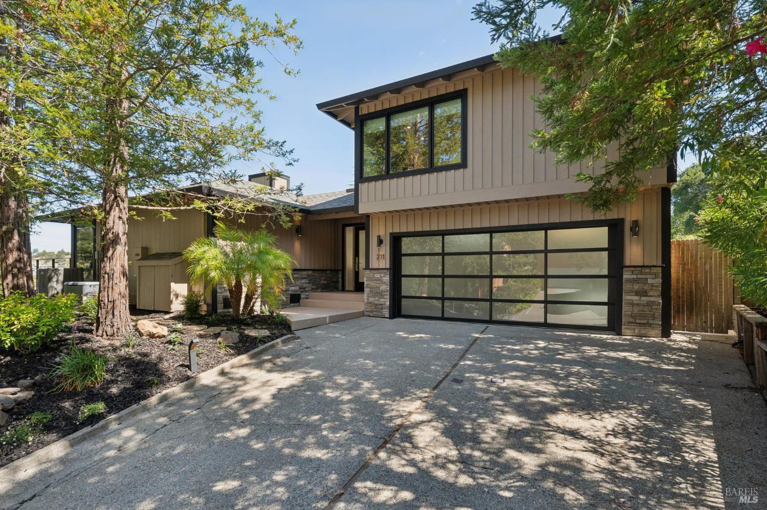 211 Fairway Drive — photo