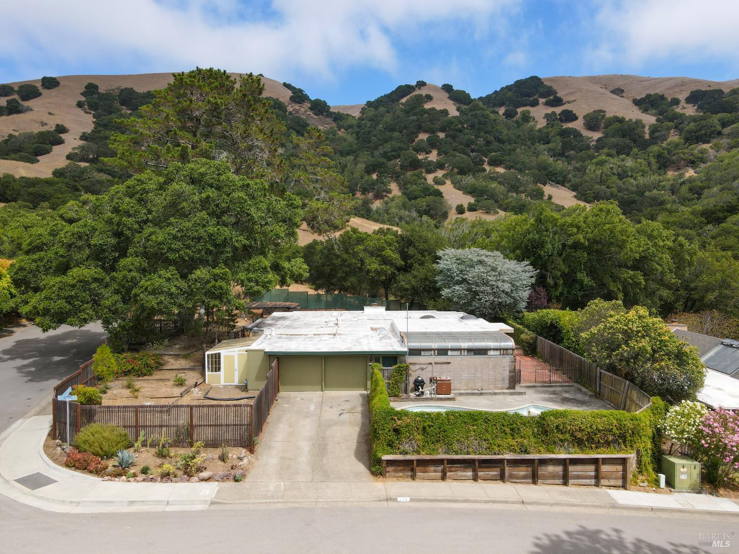 256 Mount Shasta Drive — photo