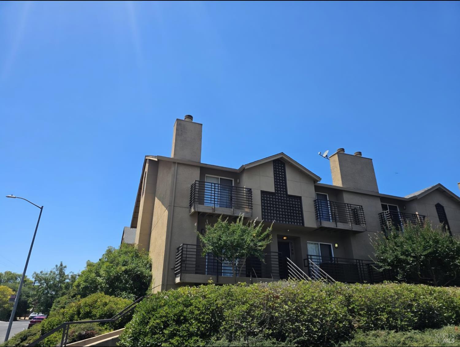 1186 Pear Tree Lane — photo