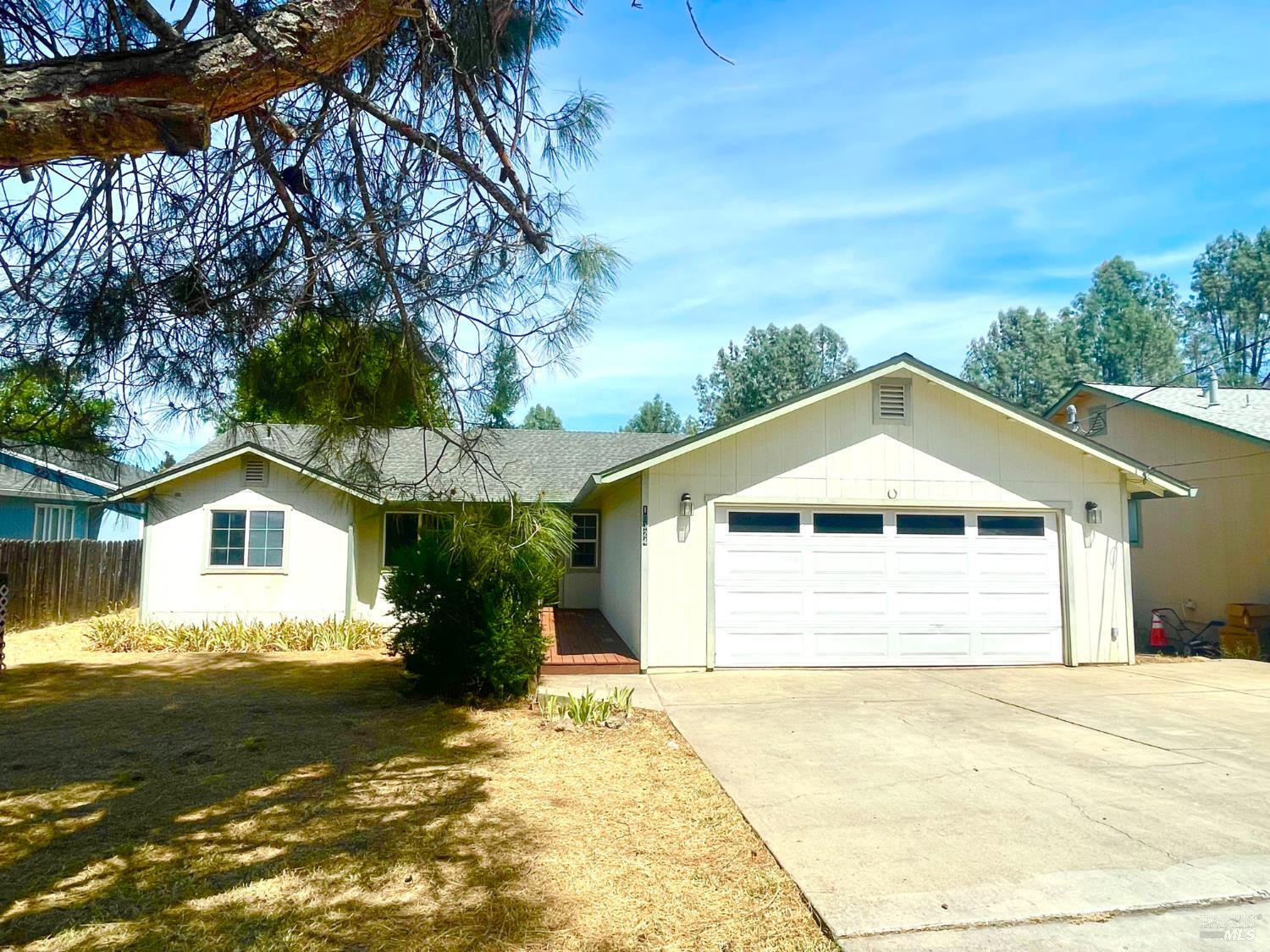 10324 Walnut Way — photo