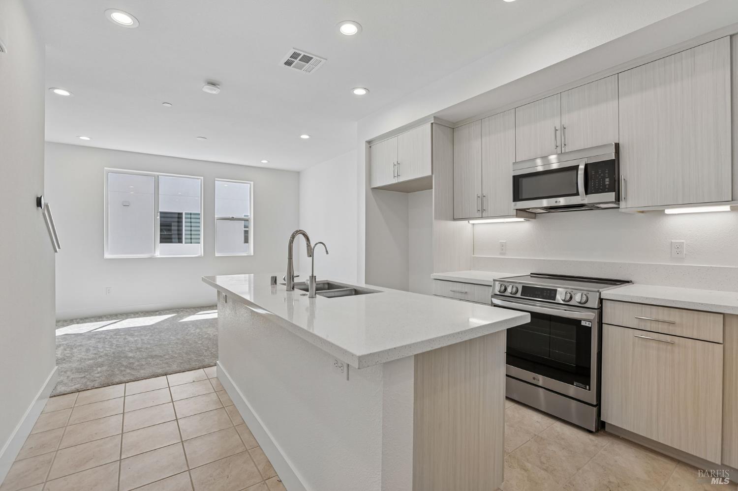 1761 Capulet Drive — photo