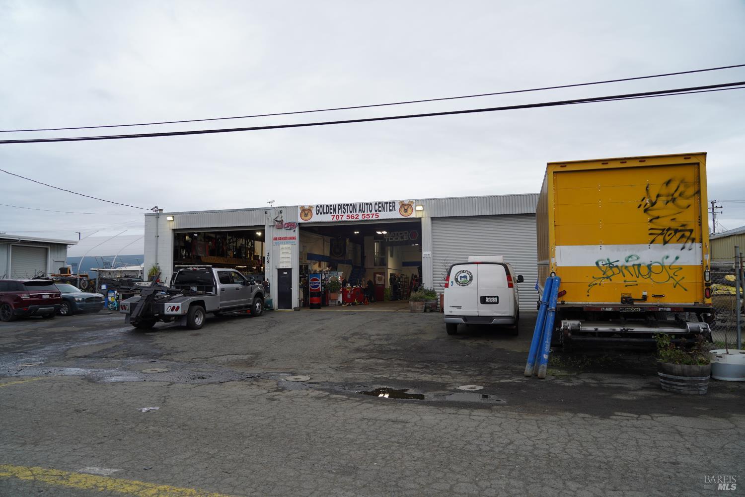 209 Commercial Street — photo