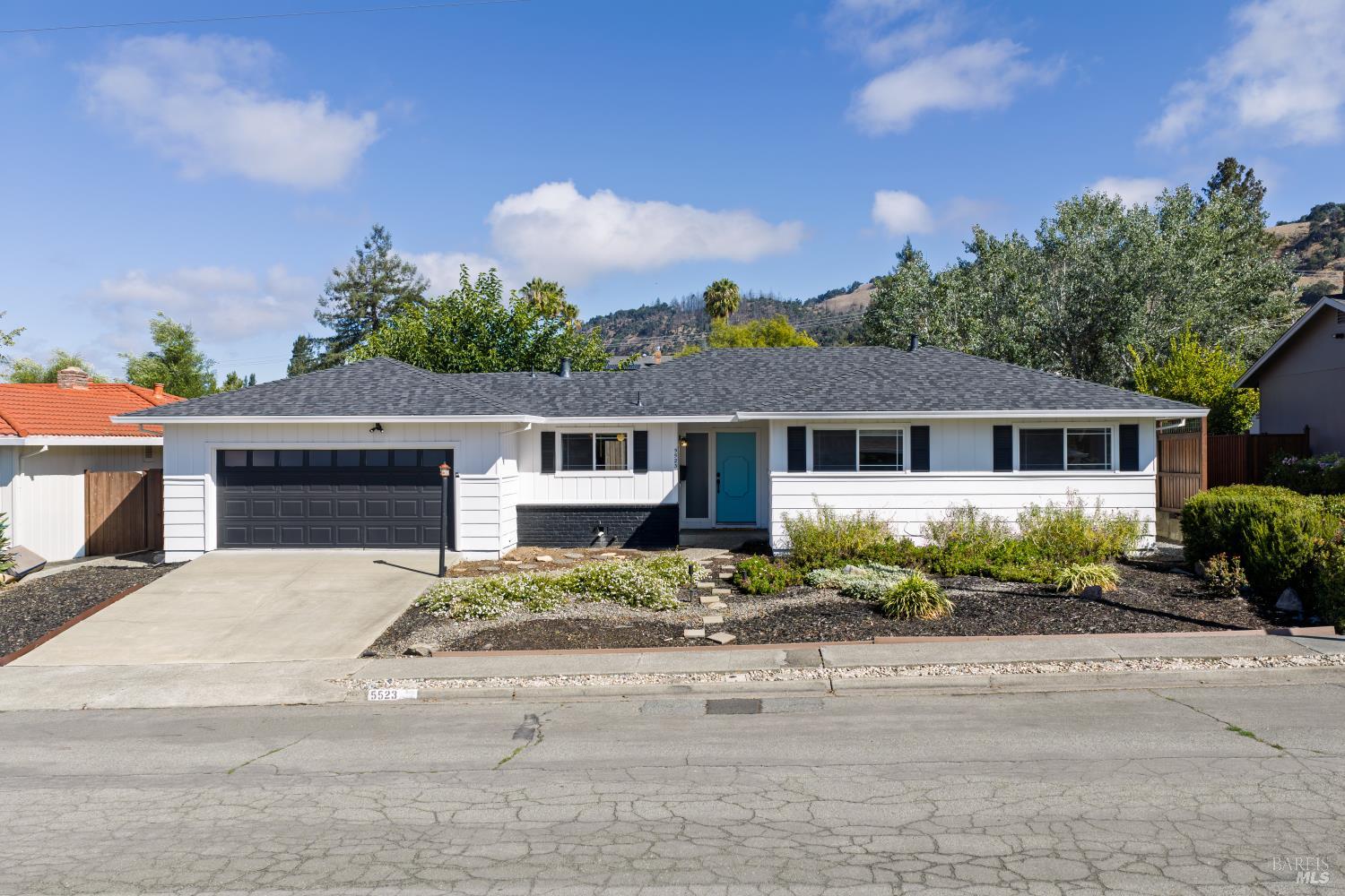 5523 Mulberry Drive — photo