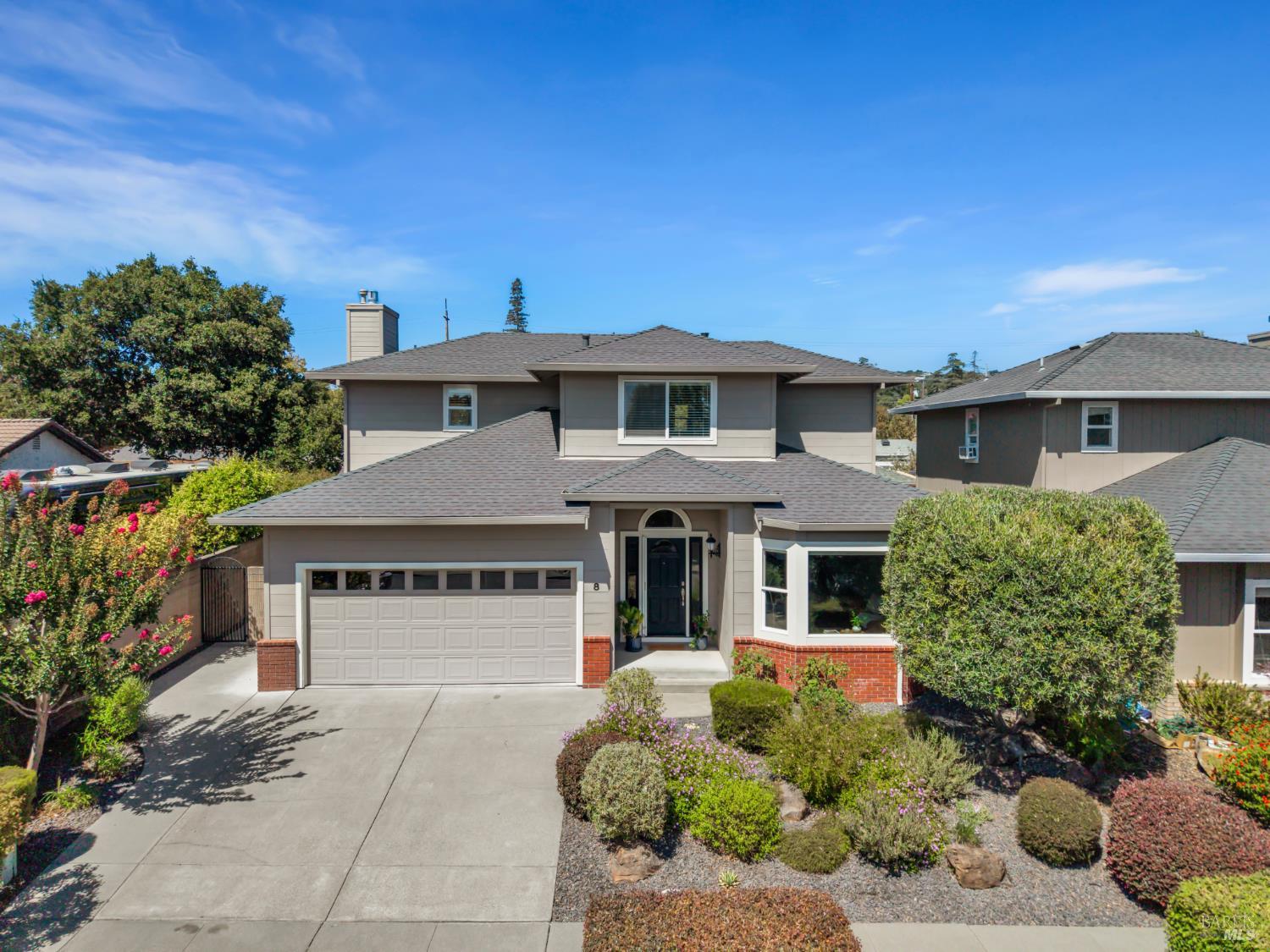 8 Capitola Court — photo