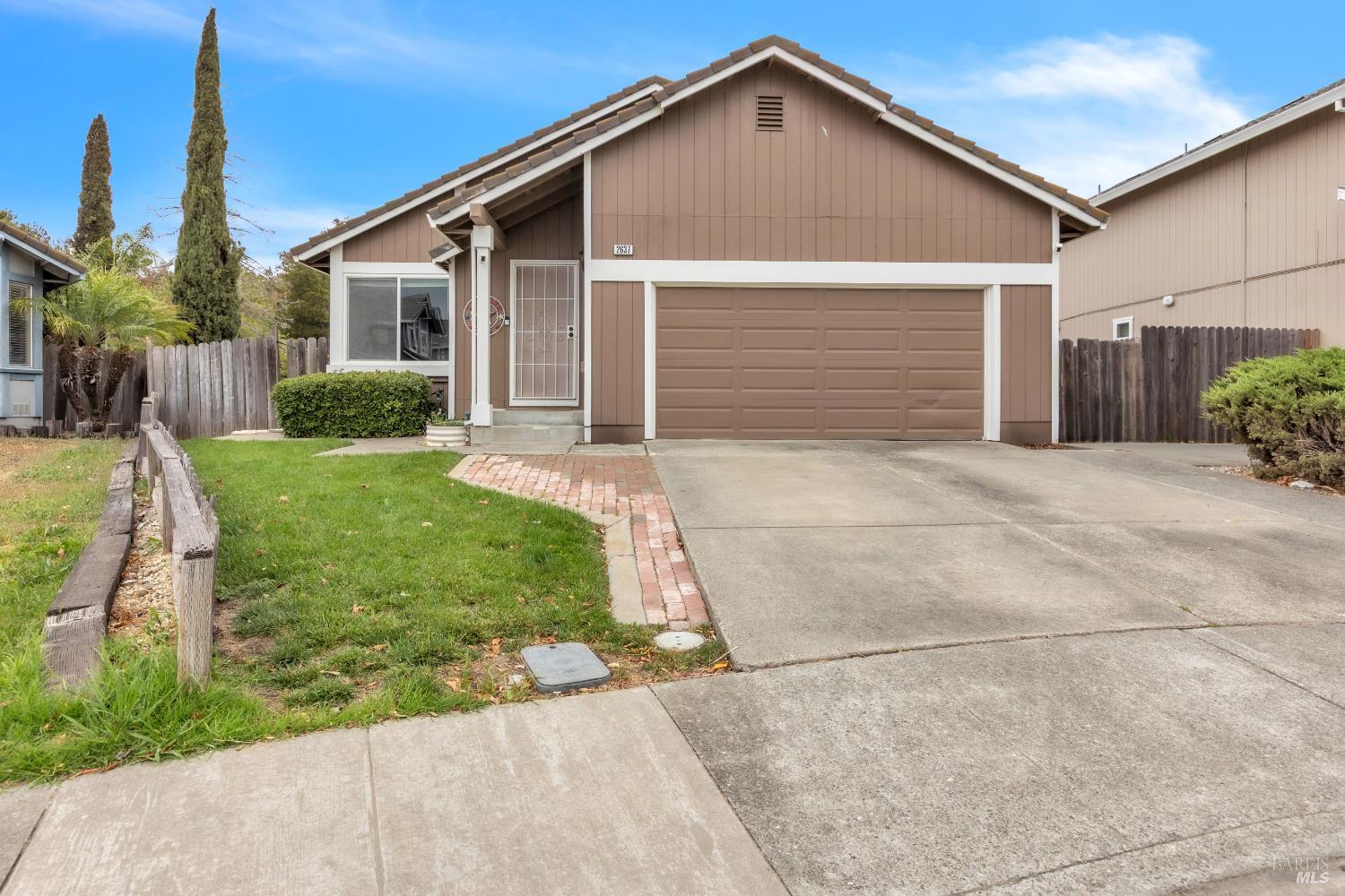 2637 Valley Oak Way — photo