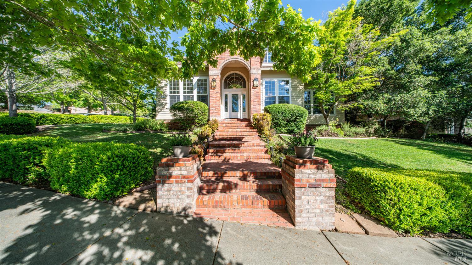 4742 Livingstone Place — photo