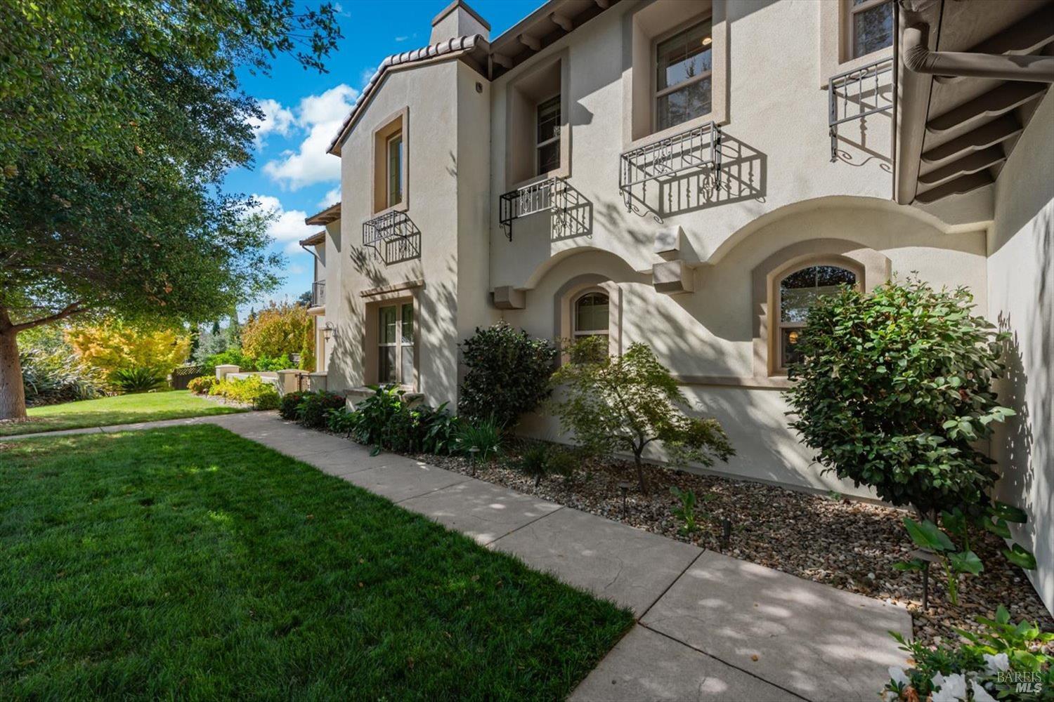 727 Bridle Ridge Drive — photo