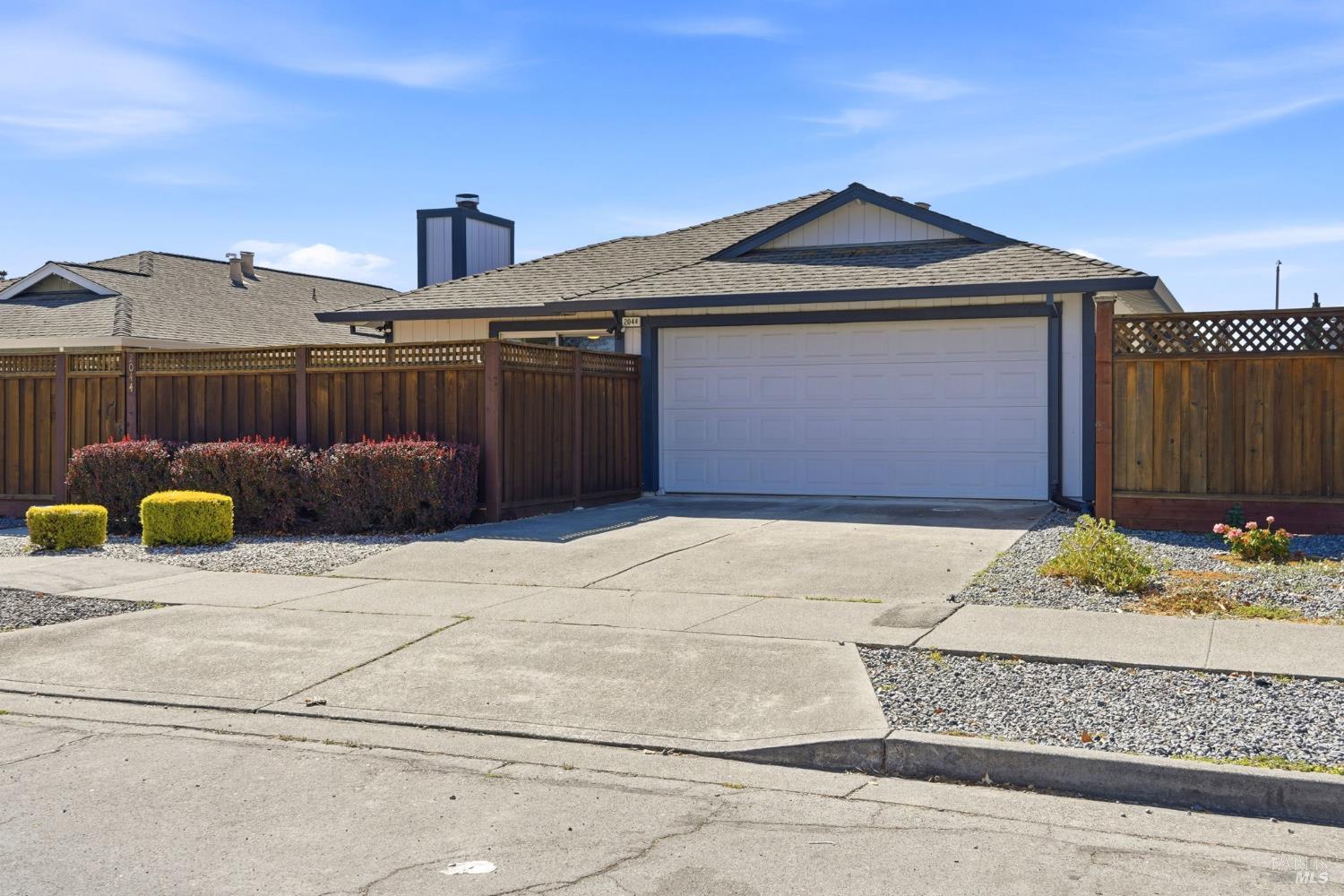 2044 Pinercrest Drive, Santa Rosa, CA 95403 — photo 2