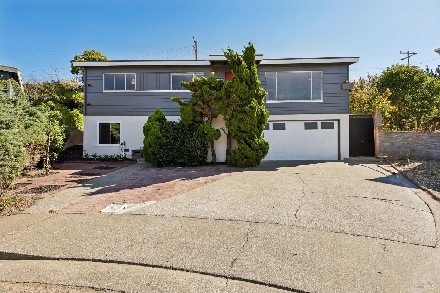 25 Sereno Place — photo
