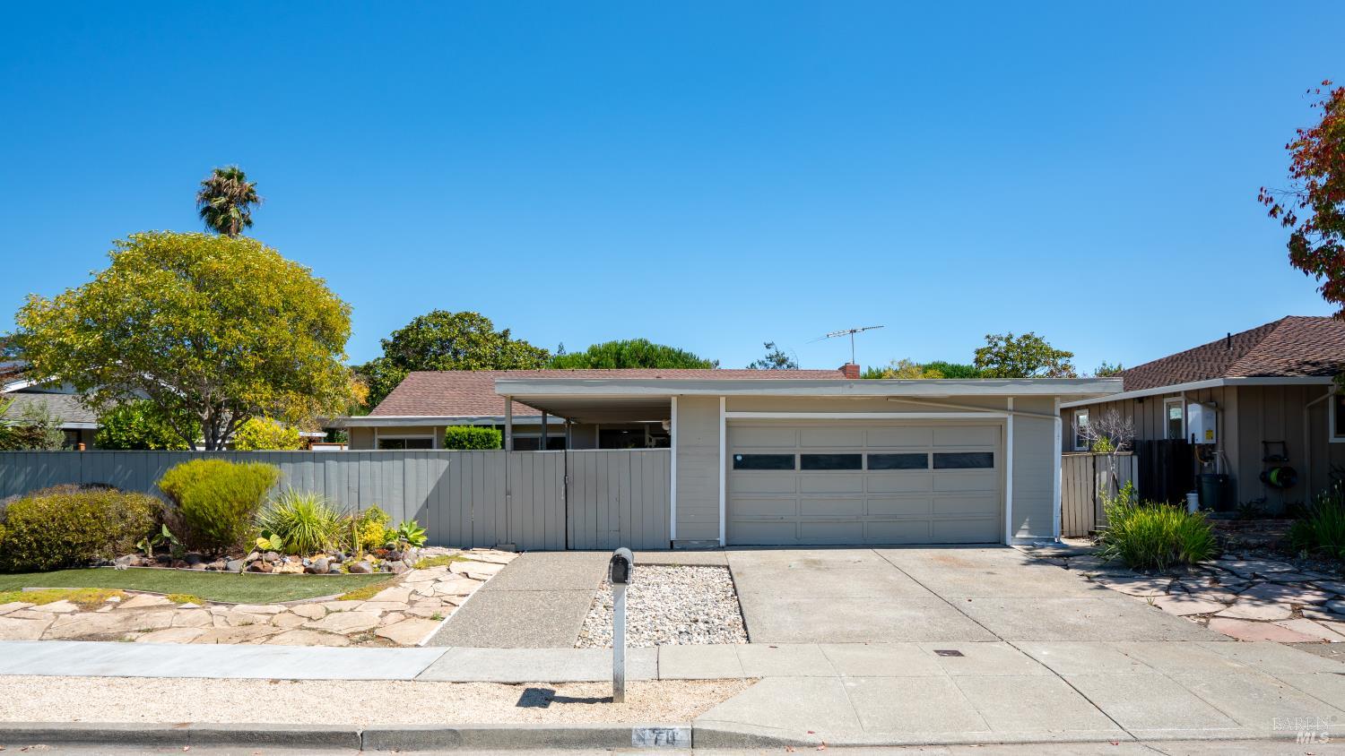 170 riviera dr, SAN RAFAEL CA 94901 — photo 2