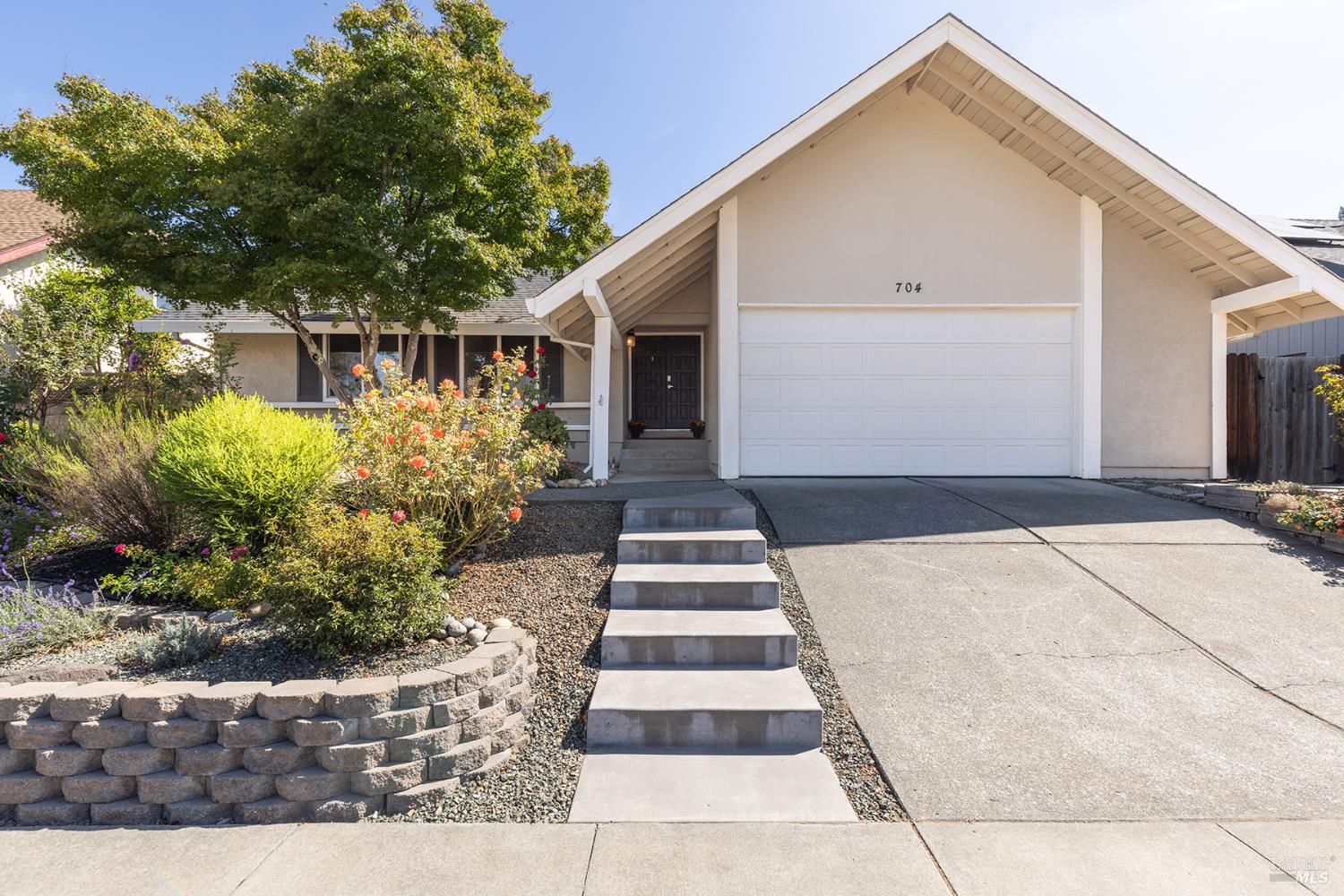 704 Montclair Drive — photo