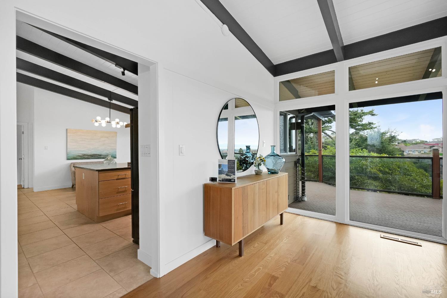 1693 View Drive — photo