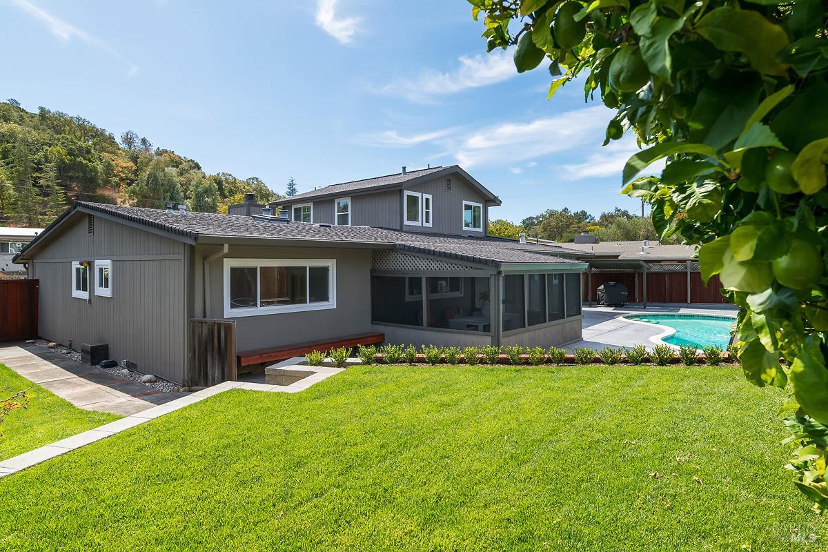 19 Carmel Drive — photo