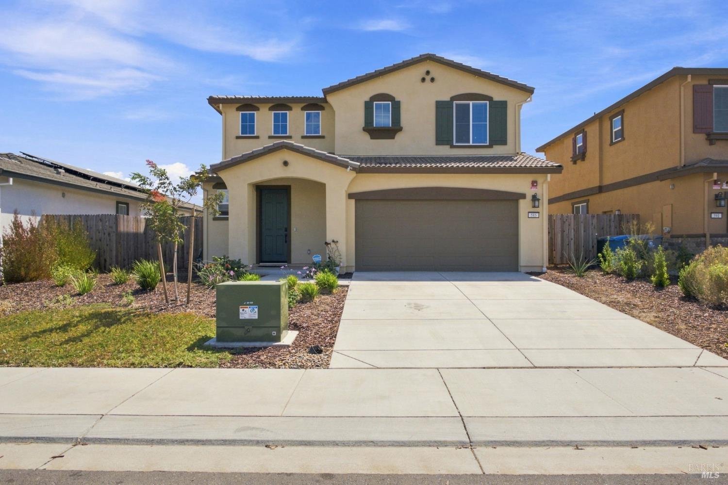 585 Shefford Drive — photo