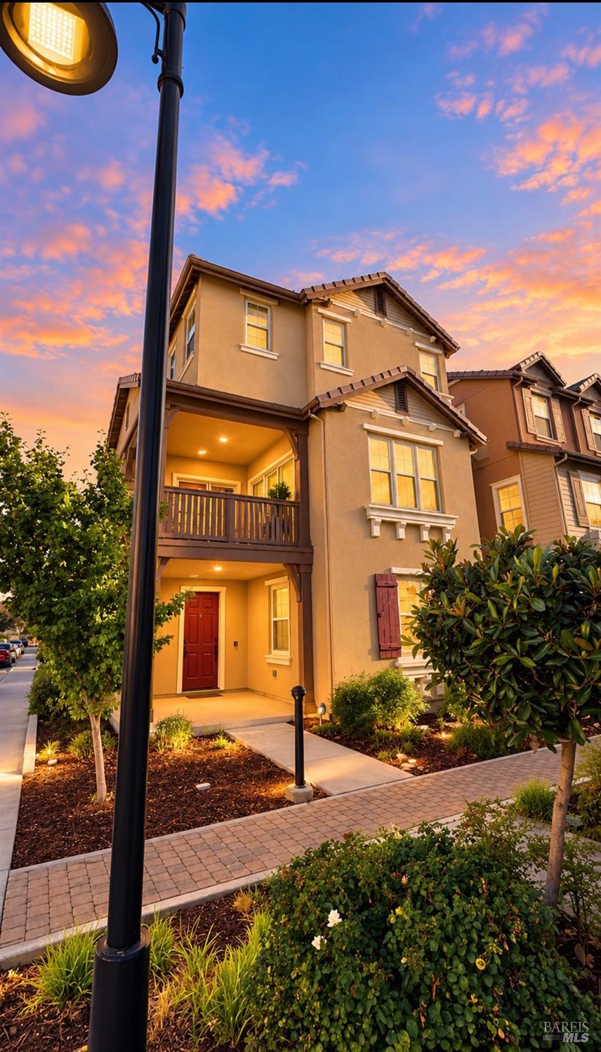 1517 Hidden Creek Lane — photo