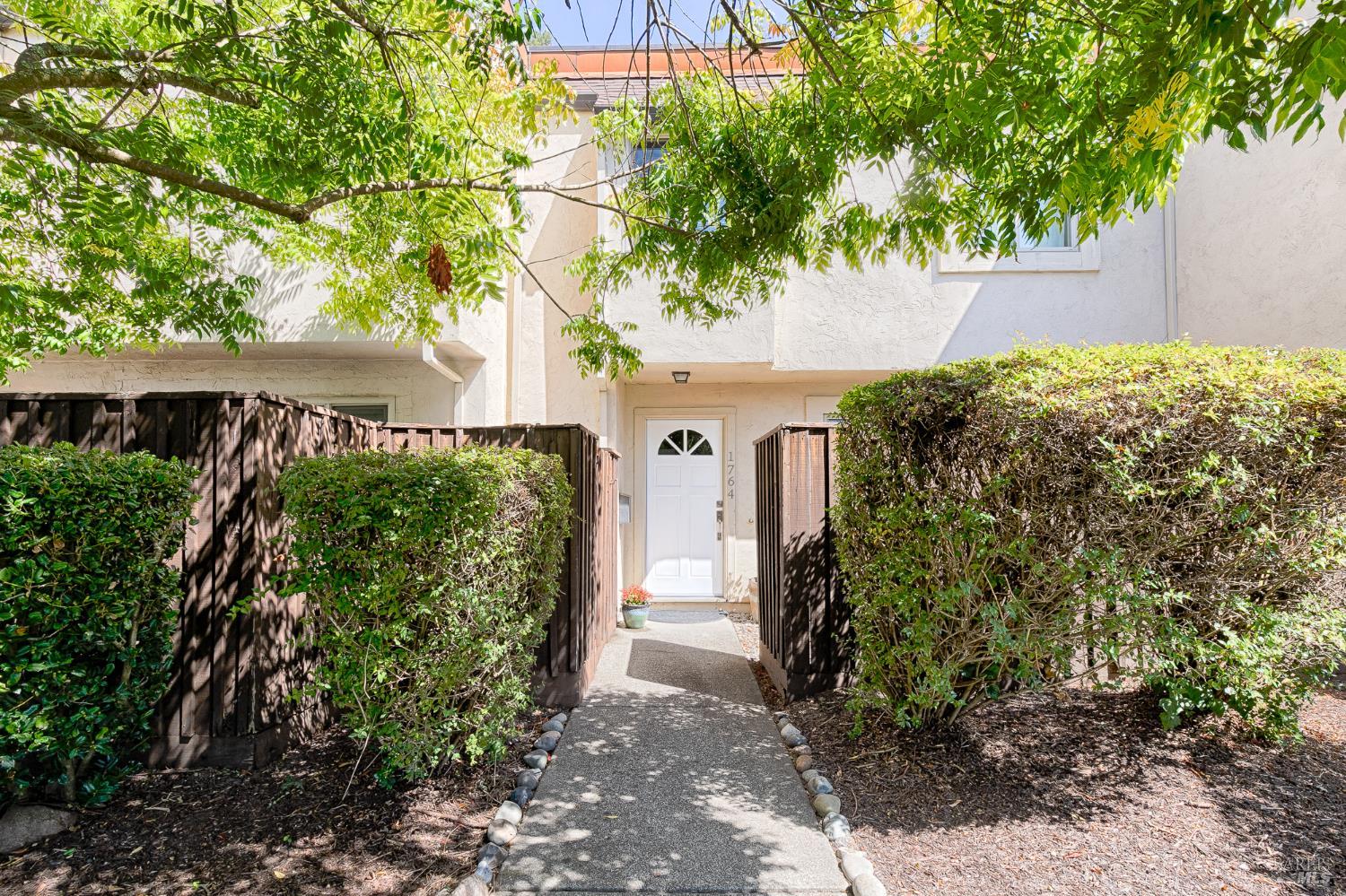 1764 Las Raposas Court — photo